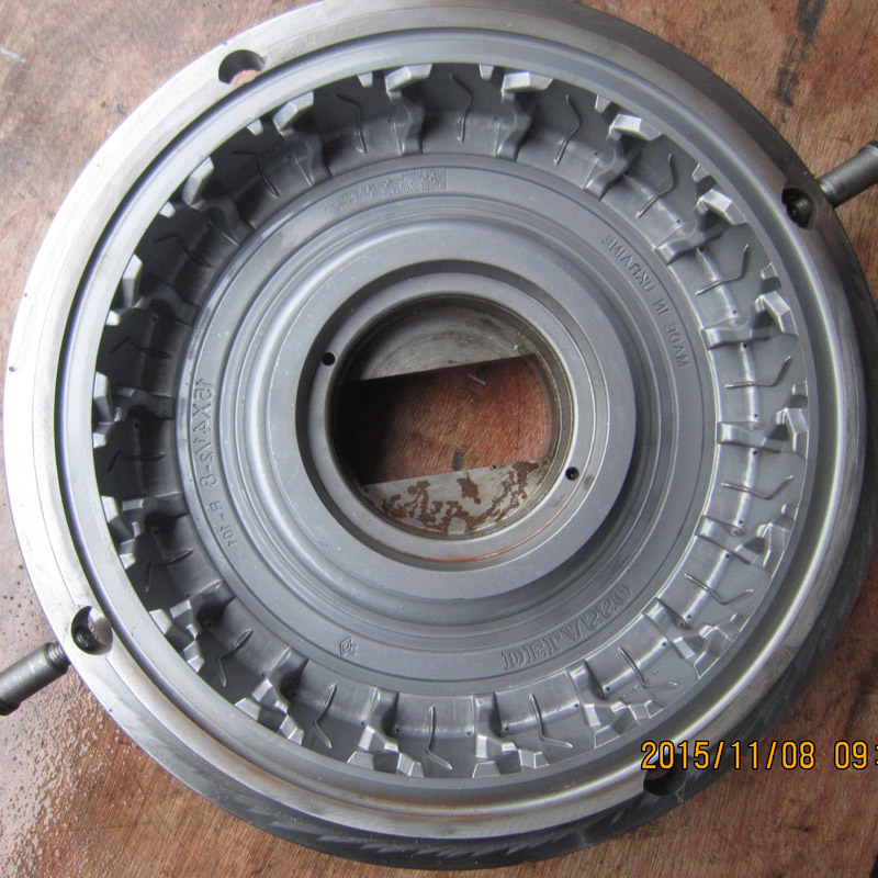 23x9-10 الاطارات الصلبة العفن