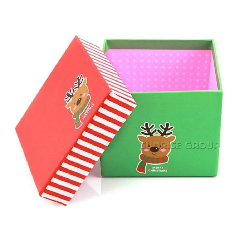 مربع صغير هدية مربع ورقة الطباعة عشية عيد الميلاد أبل