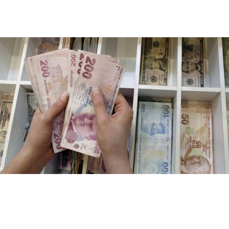 تركيا تتخذ إجراءات في محاولة للحد من أزمة العملة
