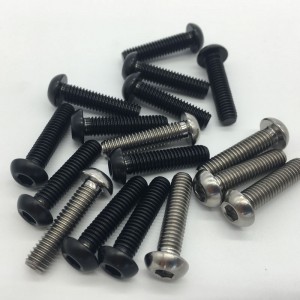 الترباس التيتانيوم والمسمار