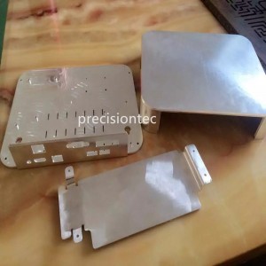 قطع غيار الآلات الدقيقة