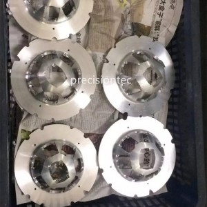 صنع وفقا لطلب الز ّبون سيارة