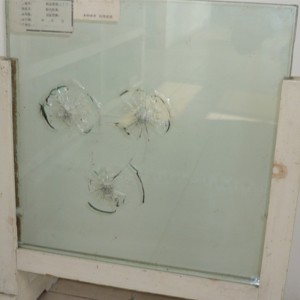 BULLETPROOF LAMINATED GLASS