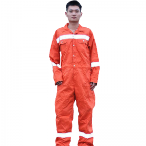 يمكنك الشروع بسعادة في رحلة مخصصة من سترات العمل