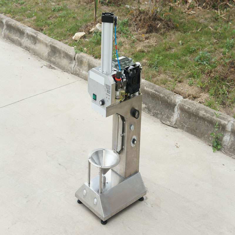 يحافظ Peeler على العناصر الغذائية في البطيخ والفواكه قدر الإمكان