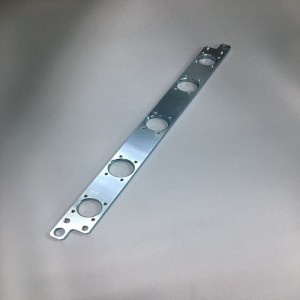 دفعة صغيرة المعطي مختلف أجزاء معدنية