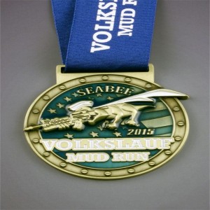 ميداليات معدنية