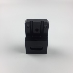 أجزاء الآلات الدقيقة باستخدام الحاسب الآلي