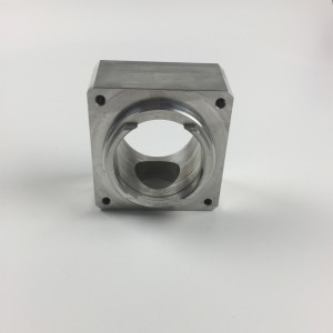 أجزاء دقيقة من المعدات