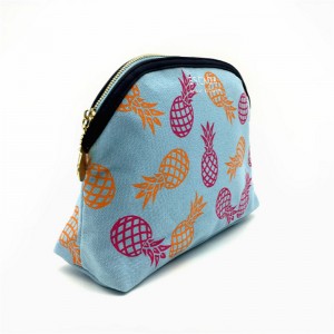 حقيبة مستحضرات التجميل قماش