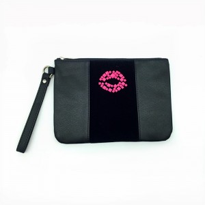 الحقيبة التجميل