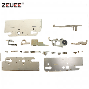 نافذة والباب الملحقات قفل مربع آلة التجميع التلقائي