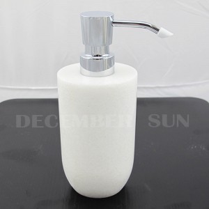 طقم حمام من الرخام الأبيض النقي