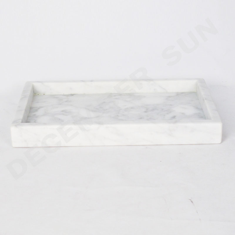 مجموعة صينية تقديم من الرخام الأبيض