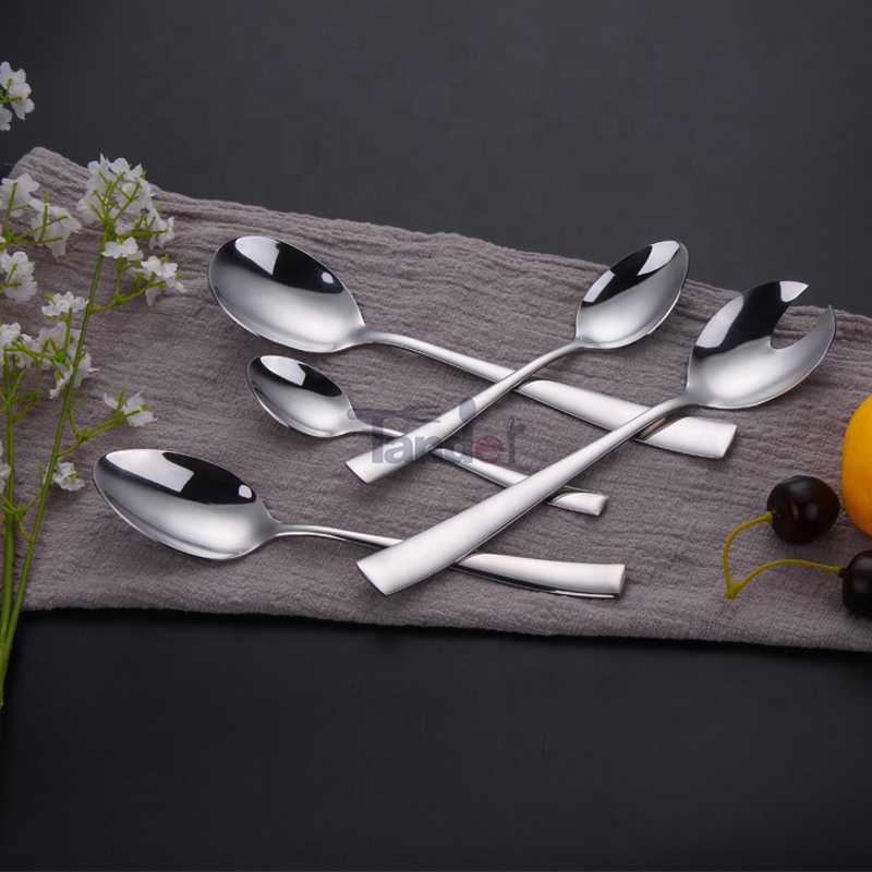 بيع الساخنة الفولاذ المقاوم للصدأ والسكاكين الفضية مجموعة أدوات المائدة تخزين
