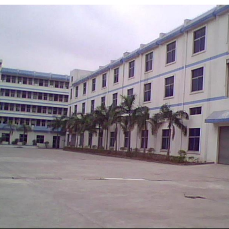 مبدأ عمل حقن صب الآلة هي مماثلة لتلك المستخدمة في الحقن