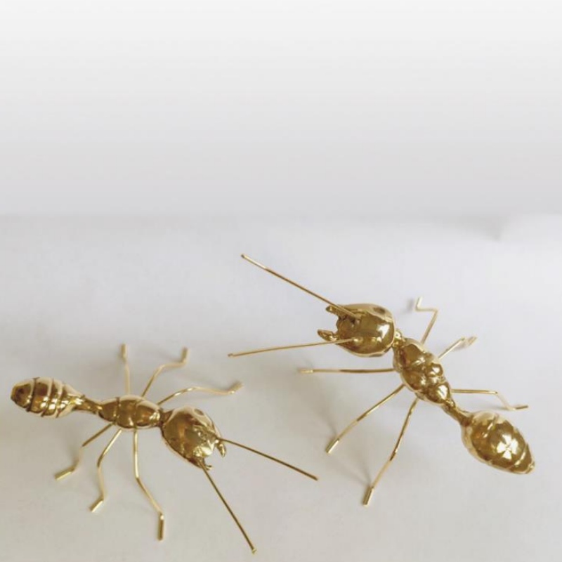 المصنع مباشرة الإبداعية الحديثة الرجعية الفاخرة النمل الذهبي اكسسوارات ديكور المنزل