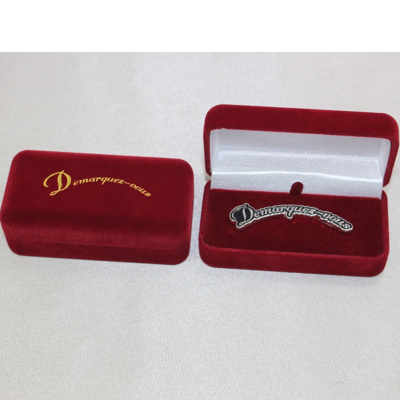 السلعة D-68S علبة دائرية مخملية الشكل لأزرار الأكمام ، مشبك ربطة عنق ، شارة إلخ. mm. 75 * 38 * 28 ، أوزان حوالي 30 جرام