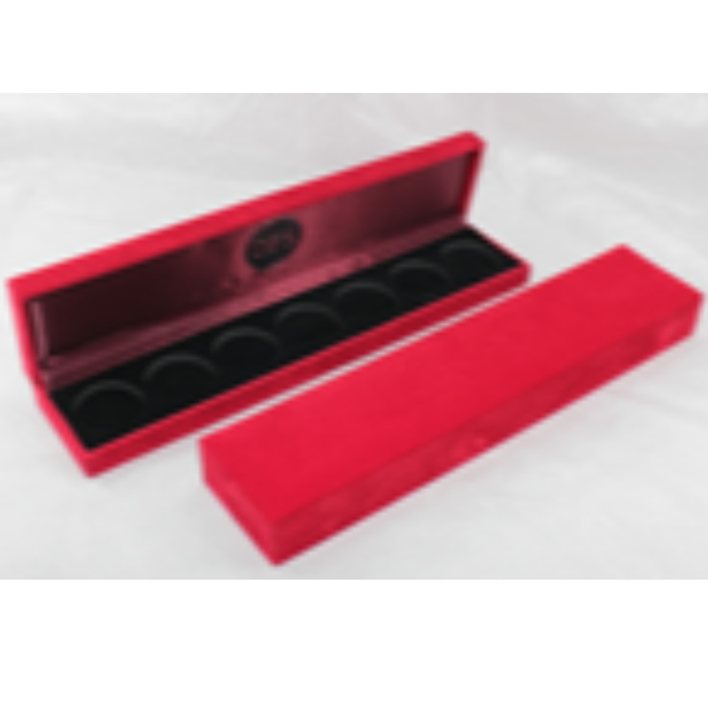 البند V-11 صندوق ورق جلدي مستطيل للعملة 210 * 35 مم ، شارة وقلادة ، إلخ. مم. 240 * 52 * 30 ، أوزان حوالي 130 جم