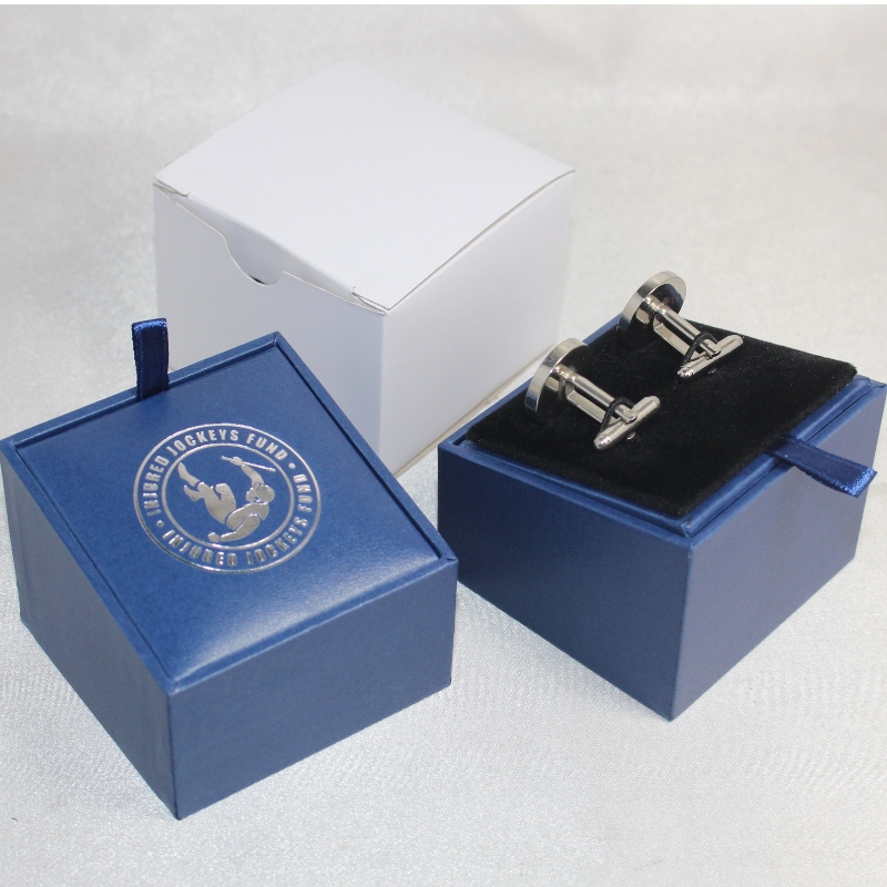 البند V-20X مربع بو الجلود مربع لمشابك ربط الزوجين أو أزرار أكمام زوجين ، وما إلى ذلك مم. 64 * 64 * 50 ، أوزان حوالي 64 جرام