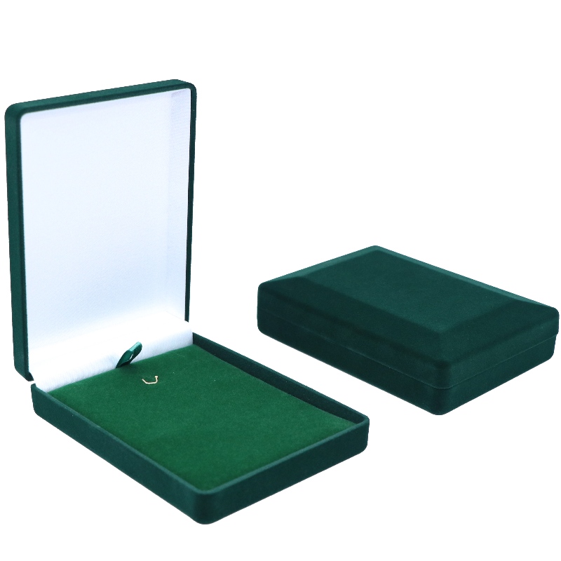 d-15 حسب الطلب بالجملة المخملية السوداء والأحمر مربعات عملة وقلادة ميدالية