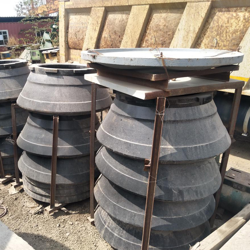 تايوان Minyu MSP200 و Nakayama NSC200 NEM40H كسارة مخروطية ، RC4228 ، RS4032 كسارة أجزاء إلى مقلع الجرانيت ، واتالا سريلانكا.