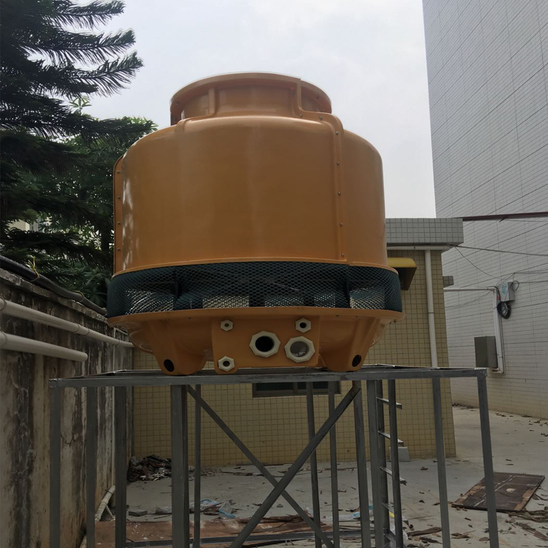 آلة حقن برج تبريد المياه معدات التبريد برج الماء مبيعات المصنع مباشرة