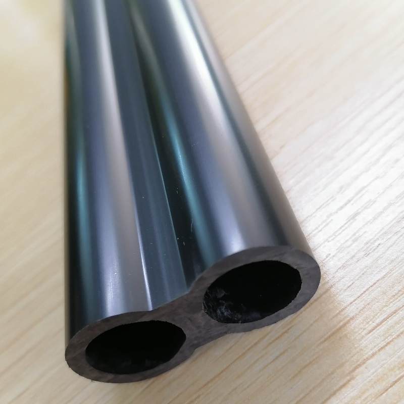 أنابيب بلاستيكية أنابيب بلاستيكية مبثوقة مخصصة مصنوعة في الصين الصانع