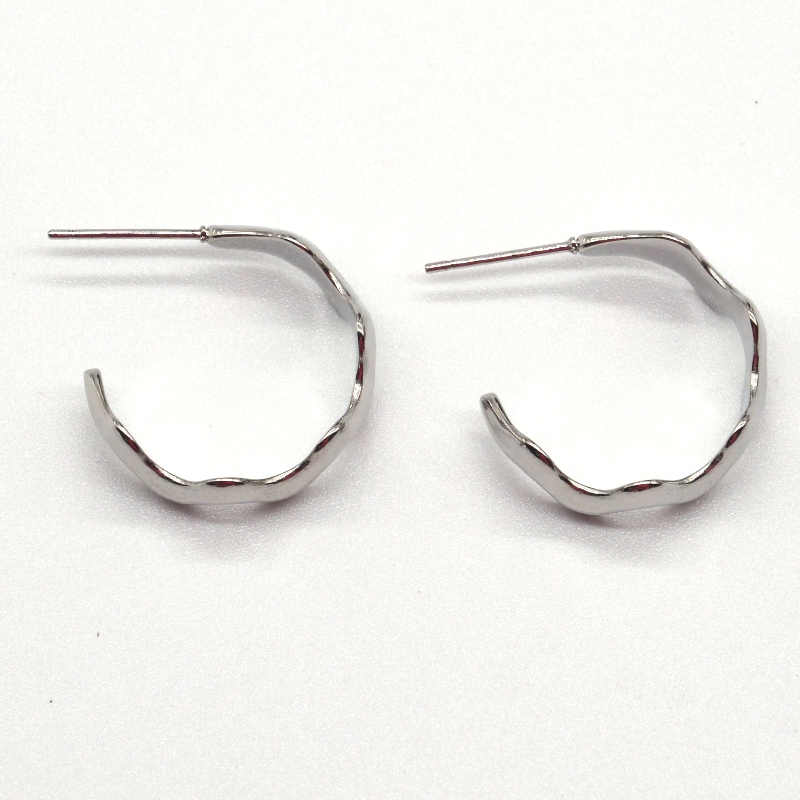 أقراط تموج الماء على شكل حرف C ، أزياء نسائية وأقراط أنيقة ، أقراط فضية بسيطة وأنيقة وغير رسمية ومتعددة الاستخدامات. الصين مصنع تجه...