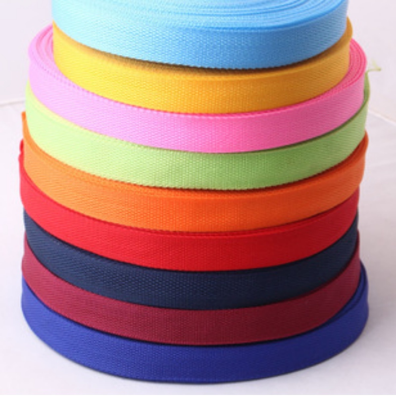 خصائص المواد المستخدمة والمواد الشريط