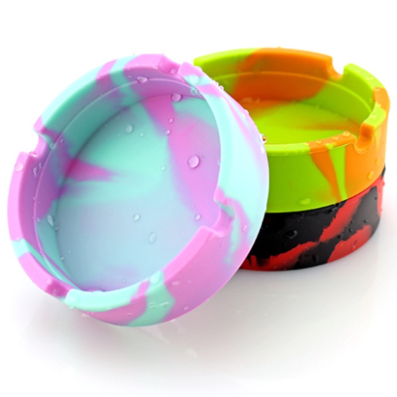 منفضة سجائر دائرية مموهة