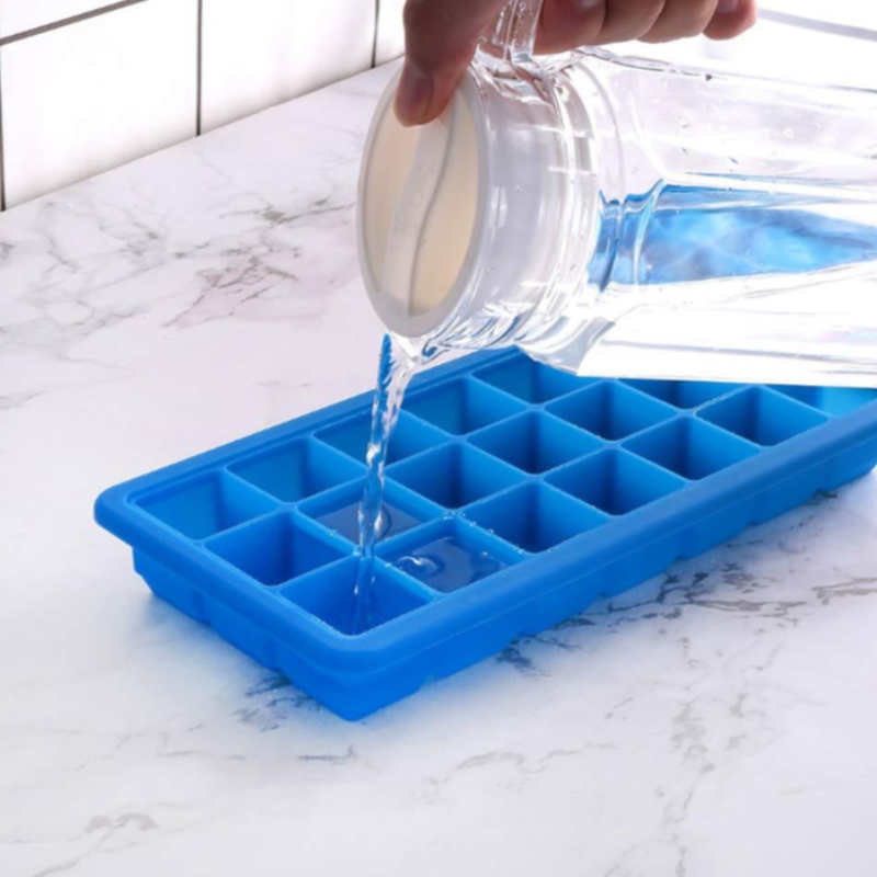 علبة ثلج منزلية 21 آيس شعرية من هلام السيليكا مع قالب غطاء ، يمكن تخصيص شبكة الثلج المجمدة لصندوق الطعام المساعد مع الملصق