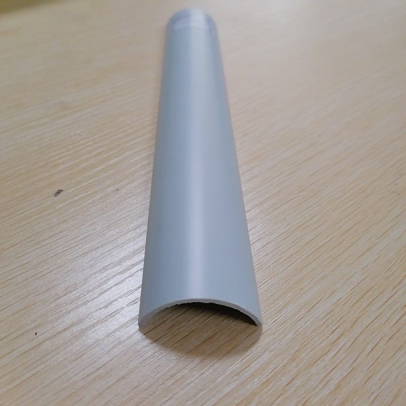 بولي كلوريد الفينيل C قناة شبه دائرة الأنابيب البلاستيكية قطاع بولي كلوريد الفينيل مقذوف لحماية الحافة