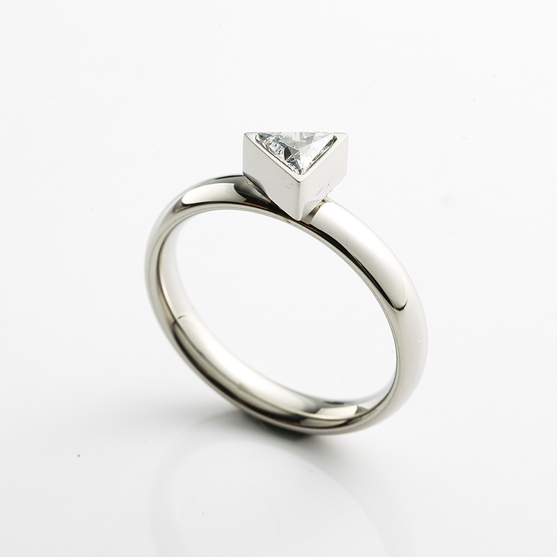 خاتم المرأة الفولاذ المقاوم للصدأ الذهب \/ روز الذهب \/ الفضة خاتم تشيكوسلوفاكيا ستون الدائري