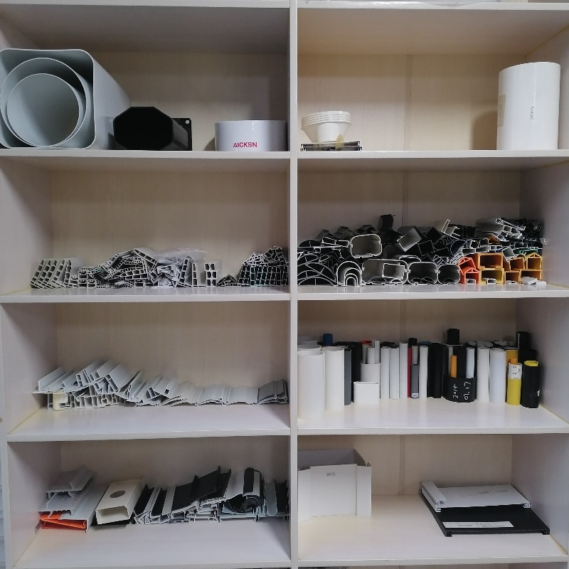 ما هو تأثير ثاني أكسيد التيتانيوم على وياثيرابيليتي لمحات