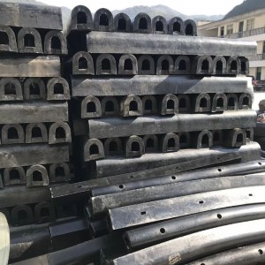 شبه دائرية رصيف كاسر الأمواج المطاط درابزين مستطيلة المصد