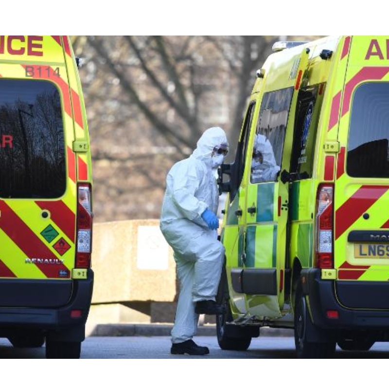 أونتاريو، كندا، تنفذ أمر إقامة في المنزل مع تحذير المسؤولين من نظام الرعاية الصحية الأفق مع \\\