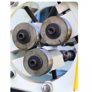 آلة الثنى ثلاثية المحاور HB-35 cam