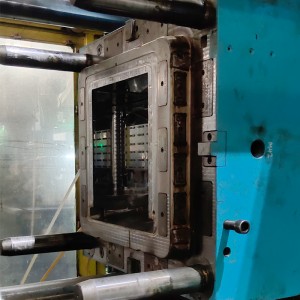 تصميم قوالب دقيقة شهادات ISO نموذج أولي لأجزاء السيارة البلاستيكية للآلة