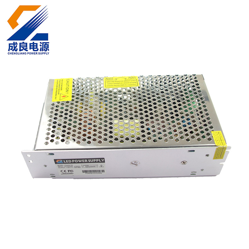 110V 220V AC DC LED Driver 12V 20A 240W امدادات الطاقة ل LED ضوء CCTV آلة الكاميرا المحركات