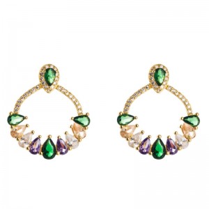 الأوروبية والأمريكية شخصية النحاس أقراط مزاجه أقراط الإناث الصغرى مطعمة اللون الزركون أقراط الزهور على شكل ياباني وكوري الأذن مج...