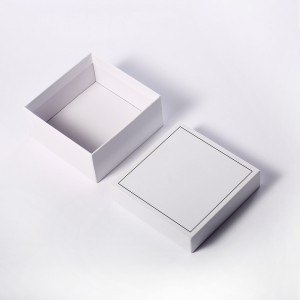 مخصص الإيكولوجية الصديقة بطاقة لوحة هدية مربع ورقة مجوهرات تغليف مربع مع شعار