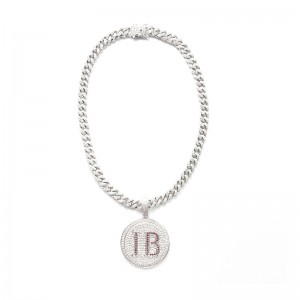 من المألوف جولة حرف محفورة قلادة الماس مع سلسلة