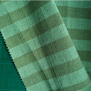 غزل القطن مصبوغ