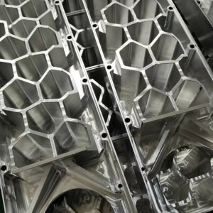 الأسلحة الروبوتية، قطع غيار المعدات، أجزاء روبورتيك، أجزاء التصنيع باستخدام الحاسب الآلي، مخرطة التصنيع باستخدام الحاسب الآلي، ...