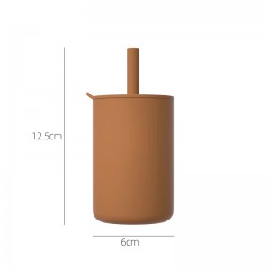 كوب مقاوم للماء مع قش سيليكون لتغذية الطفل