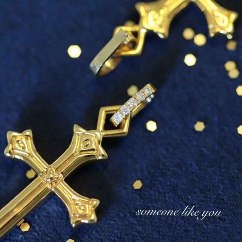 18K Gold Cross Fashion أقراط للنساء