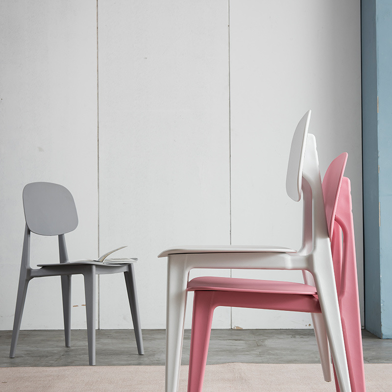 كرسي مقهى بلاستيكي قابل للتكديس كراسي بلاستيكية ملونة