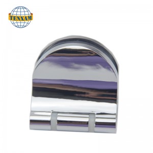 مفصلات نصف جولة ضد الجدار