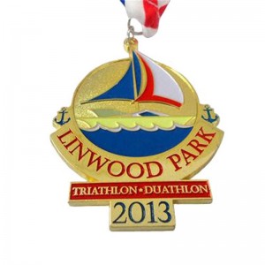 تصميم الأزياء الميدالية الرياضية المعدنية ثلاثية الأبعاد والجوائز المخصصة لميدالية جائزة Duathlon Triathlon Gold Award مع الشريط
